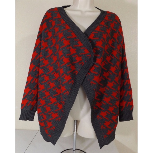 West 36th Sweaters - * WEST 36TH Houndstooth Open Front Cardigan